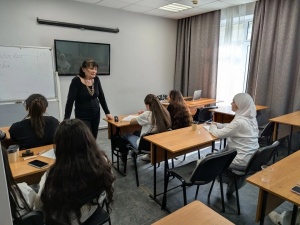 06.04 В "АЛГОРИТМ-С" продолжается обучение русскому языку как иностранному