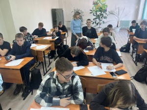 "Вне плена интернет-сети" в Искитиме: как противостоять воздействию интернета на личность