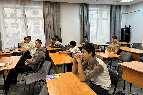 16.11 УКЦ «АЛГОРИТМ-С» продолжает обучение русскому языку как иностранному