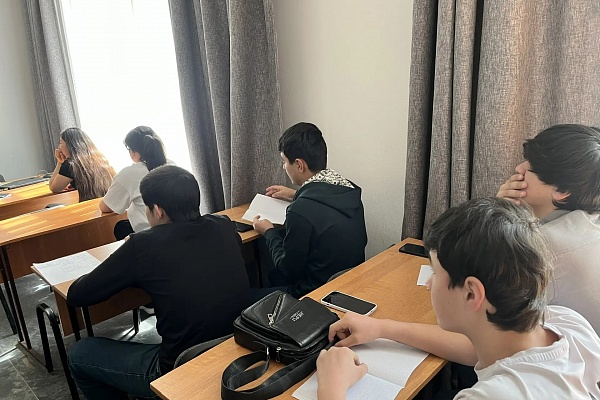 20.04 В "АЛГОРИТМ-С" продолжается обучение русскому языку как иностранному