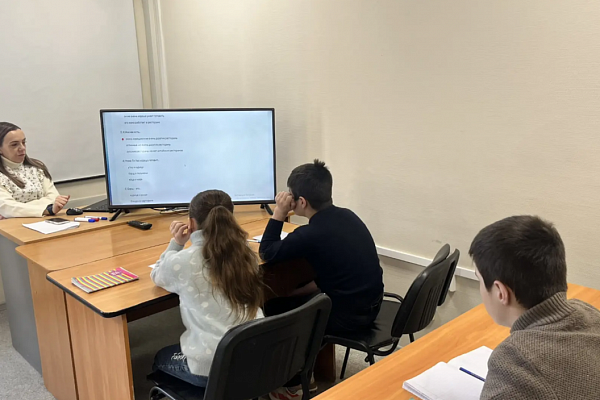 28.02 В "АЛГОРИТМ-С" продолжается обучение русскому языку как иностранному для детей