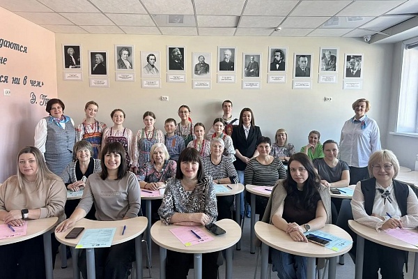 Семинар "Без страховки: Жизнь без тревоги о деньгах и будущем" прошел в Новосибирском районе