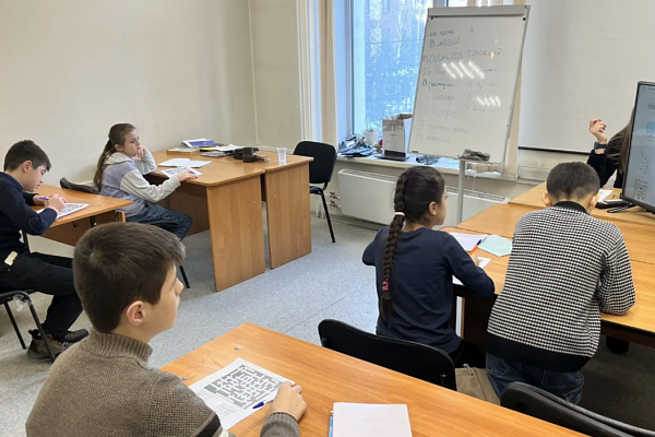 14.02 В "АЛГОРИТМ-С" продолжается обучение русскому языку как иностранному для детей