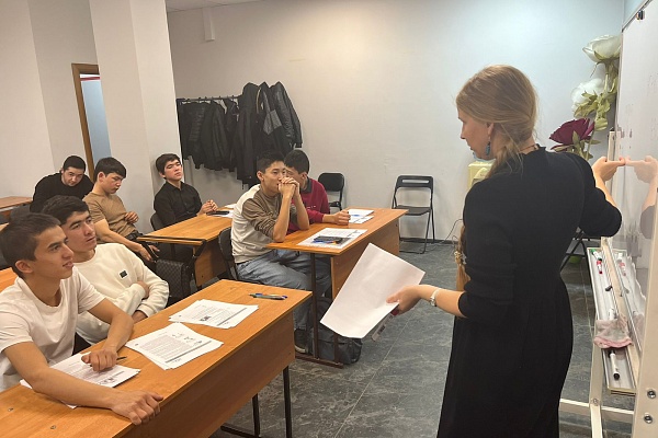 11.10 АНО ДПО «УКЦ «АЛГОРИТМ-С» продолжает обучение русскому языку как иностранному
