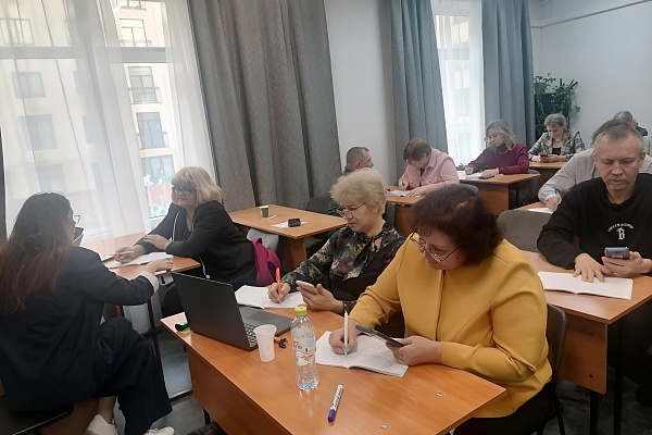 "Активный город": работа со СМИ и "дорожная карта"