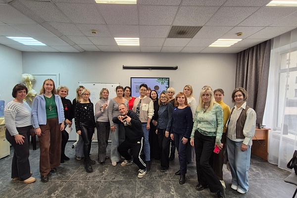 В УКЦ "Алгоритм-С" прошел мастер-класс «Голос, как бизнес-инструмент».