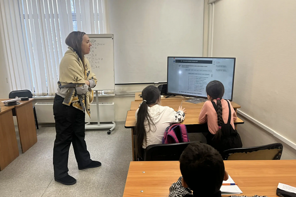 24.01 В "АЛГОРИТМ-С" продолжается обучение русскому языку как иностранному для детей