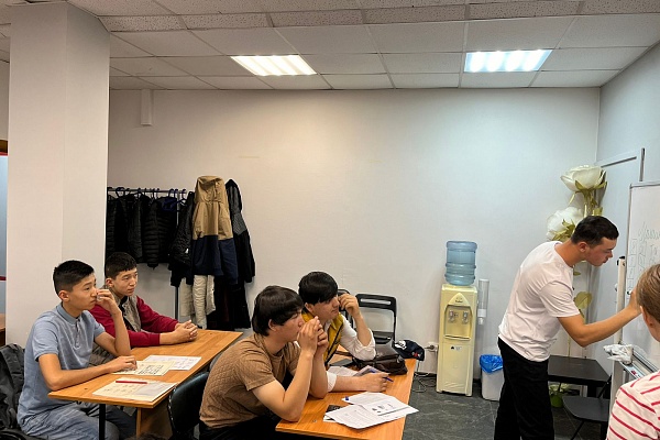 05.10 АНО ДПО «УКЦ «АЛГОРИТМ-С» продолжает обучение русскому языку как иностранному