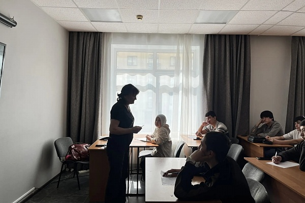 11.04 В "АЛГОРИТМ-С" продолжается обучение русскому языку как иностранному