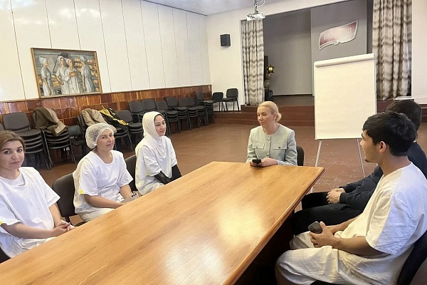 11.03 АЛГОРИТМ-С продолжает обучение русскому языку как иностранному