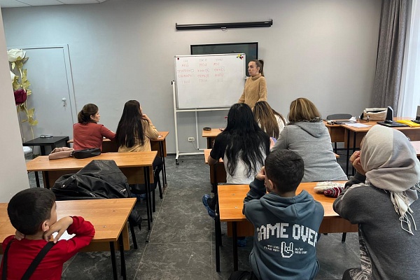 15.02 УКЦ «АЛГОРИТМ-С» продолжает обучение русскому языку как иностранному