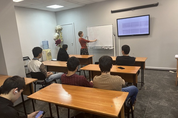 30.11 УКЦ «АЛГОРИТМ-С» продолжает обучение русскому языку как иностранному