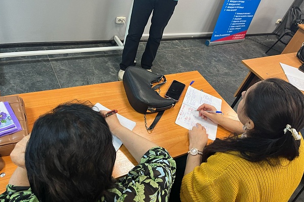 22.02 УКЦ «АЛГОРИТМ-С» продолжает обучение русскому языку как иностранному