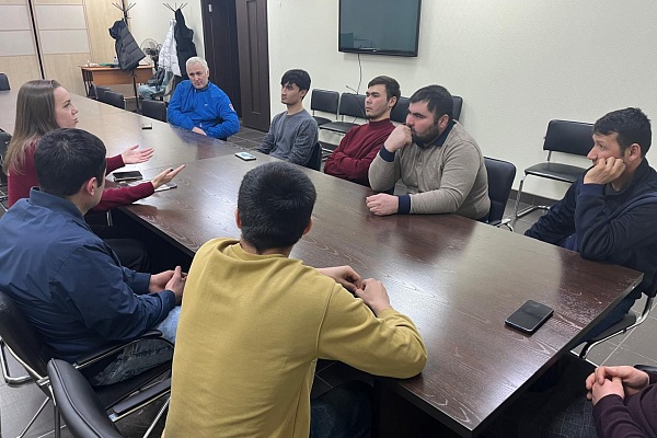 31.01 УКЦ «АЛГОРИТМ-С» продолжает обучение русскому языку как иностранному