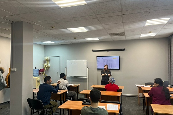 15.11 В УКЦ «АЛГОРИТМ-С» продолжается обучение русскому языку как иностранному