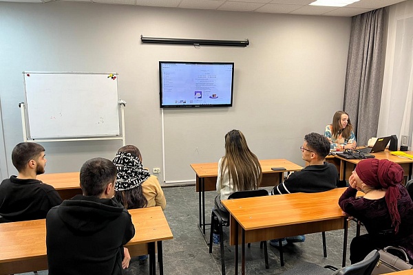 08.02 УКЦ «АЛГОРИТМ-С» продолжает обучение русскому языку как иностранному