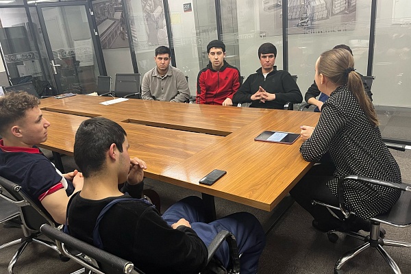 27.02 УКЦ «АЛГОРИТМ-С» продолжает обучение русскому языку как иностранному