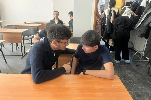 22.03 В "АЛГОРИТМ-С" продолжается обучение русскому языку как иностранному