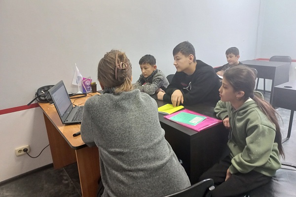 07.12 В "АЛГОРИТМ-С" продолжается обучение русскому языку как иностранному для детей