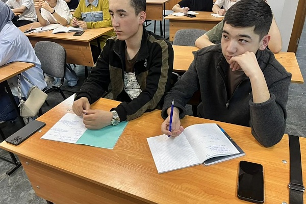 28.03 В "АЛГОРИТМ-С" продолжается обучение русскому языку как иностранному