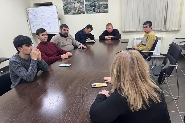 29.01 УКЦ «АЛГОРИТМ-С» продолжает обучение русскому языку как иностранному