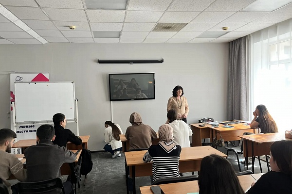 20.04 В "АЛГОРИТМ-С" продолжается обучение русскому языку как иностранному