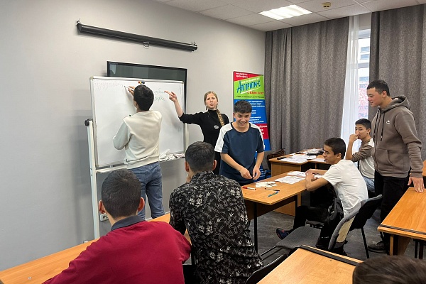 11.10 АНО ДПО «УКЦ «АЛГОРИТМ-С» продолжает обучение русскому языку как иностранному