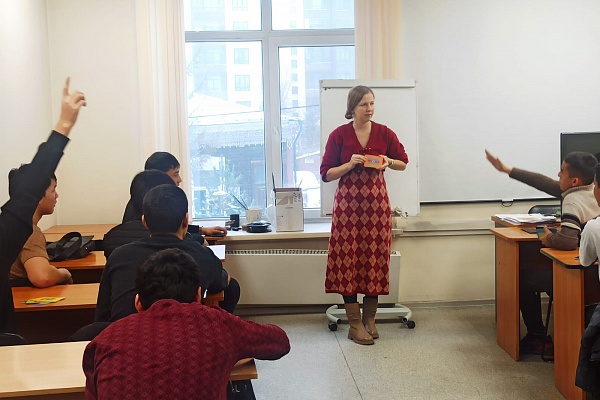 23.11 УКЦ «АЛГОРИТМ-С» продолжает обучение русскому языку как иностранному