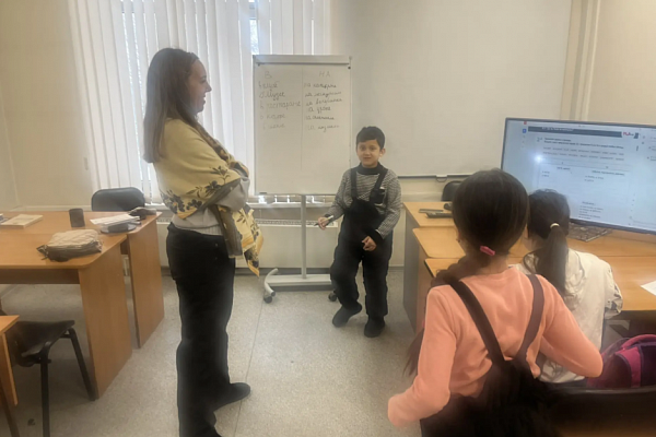 24.01 В "АЛГОРИТМ-С" продолжается обучение русскому языку как иностранному для детей