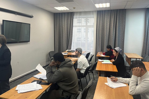 23.11 В "АЛГОРИТМ-С" продолжается обучение русскому языку как иностранному