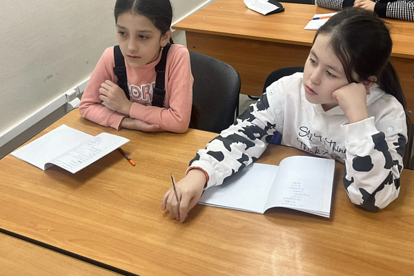 24.01 В "АЛГОРИТМ-С" продолжается обучение русскому языку как иностранному для детей