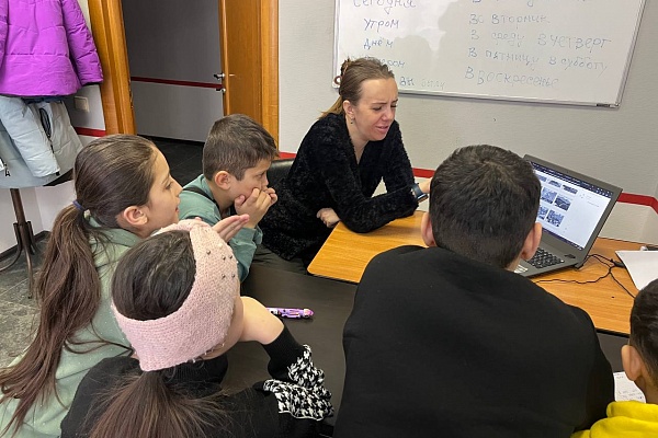 06.12 В "АЛГОРИТМ-С" продолжается обучение русскому языку как иностранному для детей