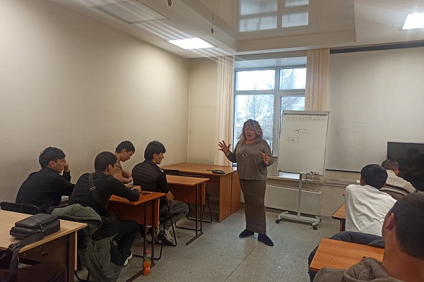 22.11 УКЦ «АЛГОРИТМ-С» продолжает обучение русскому языку как иностранному