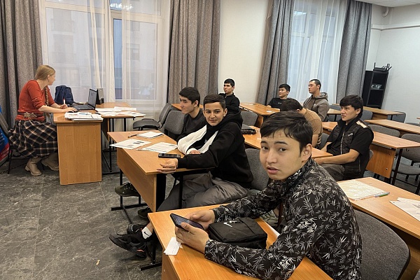 30.11 УКЦ «АЛГОРИТМ-С» продолжает обучение русскому языку как иностранному